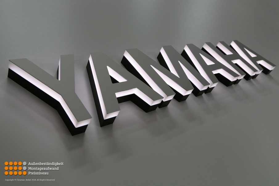 Vollacryl - Seitenleuchter mit eloxiertem Aluminium