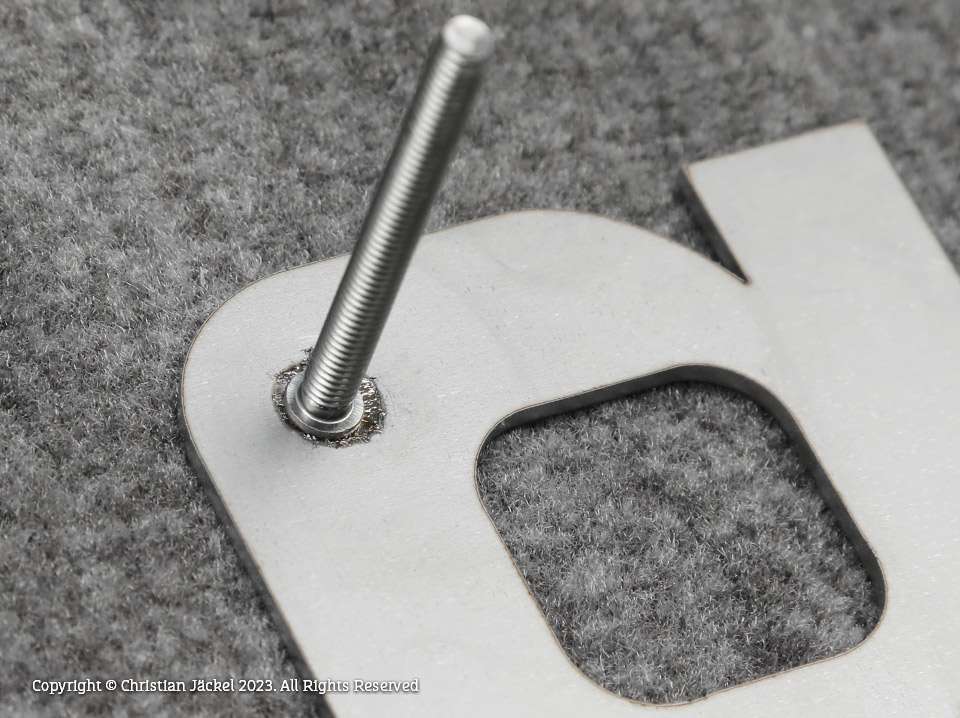 Nachtragliche Montage 6 Buchstaben