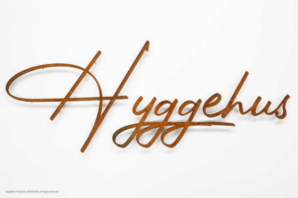 Buchstaben aus Cortenstahl