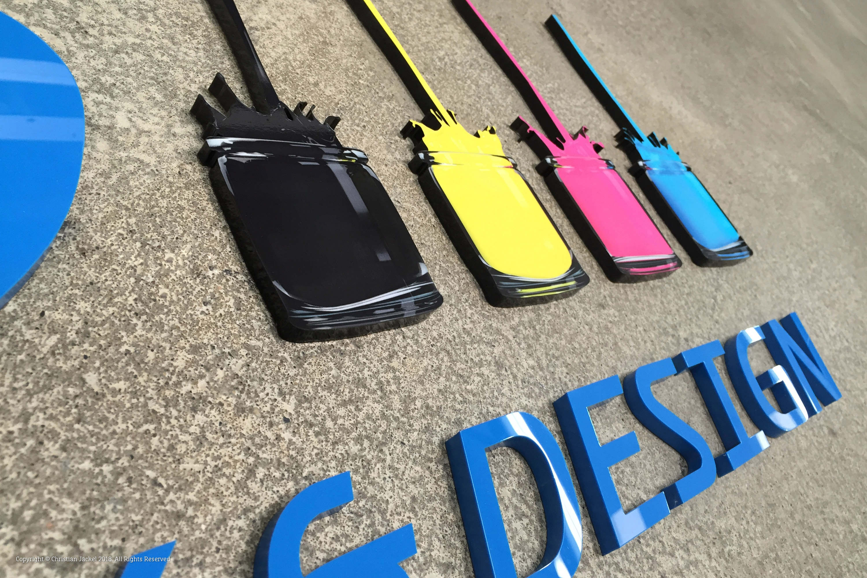 3D Buchstaben und Logos aus foliertem Acrylglas