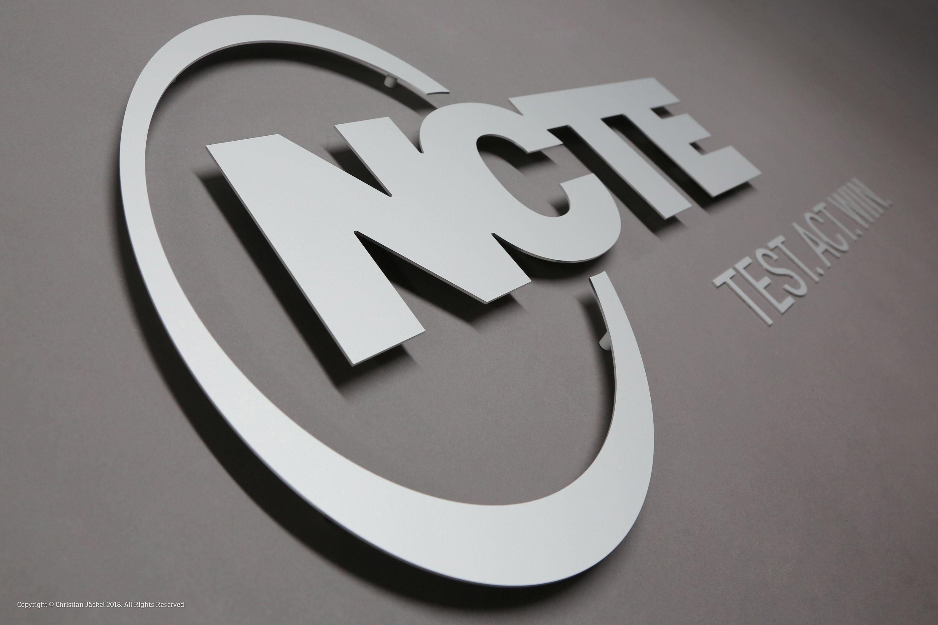 3D Buchstaben und Logos aus eloxiertem Aluminium