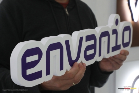 envanio - 3D-Logo als Handheld