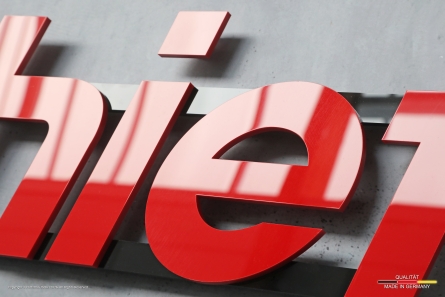 FlowChief - 3D-Logo aus farbigem Acrylglas