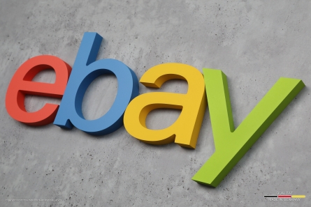 ebay LIVE - 3D Logo aus lackiertem PVC
