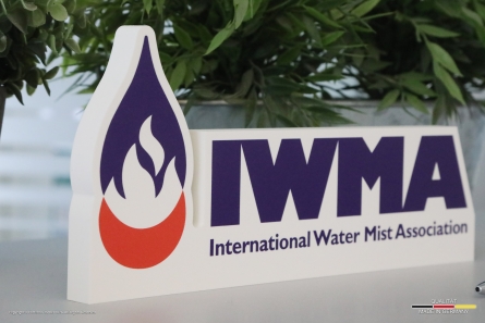 IWMA - 3D-Tischaufsteller aus bedrucktem Forex (PVC)