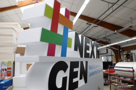 #NEXT GEN - Eventaufsteller aus Styropor und PVC