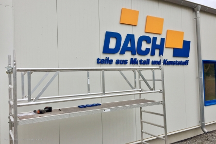 RHEDACH - Fassadenbeschriftung