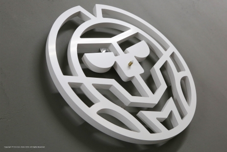 3D Firmenlogo als gefräste 3D Wanduhr.