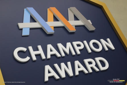 CHAMPION AWARD - Hochwertiges Schild mit bedrucktem 3D-Logo