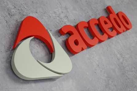accedo - Außenwerbung mit 3D-Buchstaben