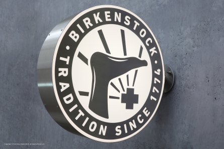 BIRKENSTOCK - Leuchtausleger aus Edelstahl