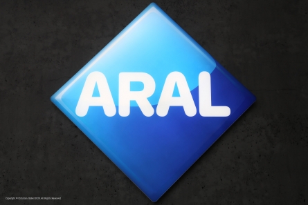 ARAL - LED beleuchtetes Logo als Frontleuchter