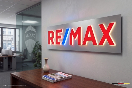 REMAX - Edelstahl Lichtwerbung
