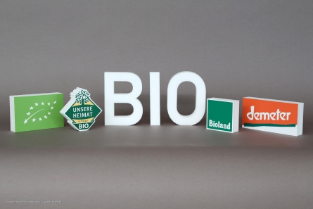BIO - Buchstaben und Logos aus Styrodur