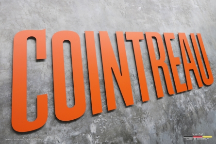 COINTREAU - 3D-Buchstaben aus matt lackiertem Dibond