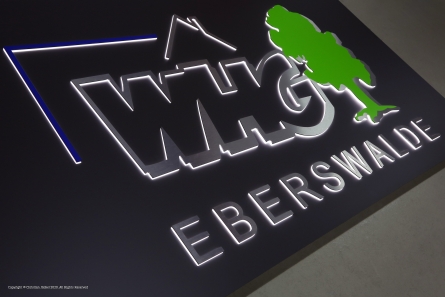 WHG - Leuchtkasten mit Buchstaben in Edelstahl-Optik