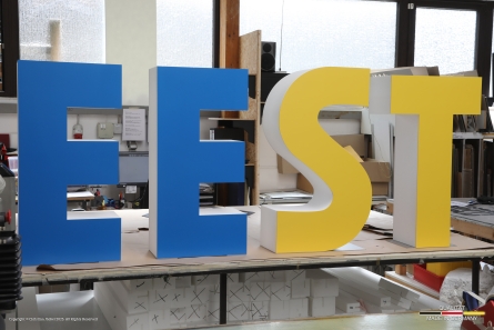 EEST - XXL-Buchstaben zum stellen