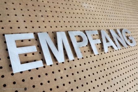 EMPFANG - Buchstaben aus Aluminium