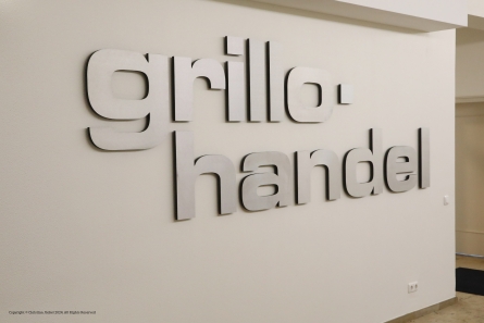 Grillo-Handel - Große Edelstahl-Buchstaben in 3D