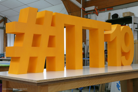 Hashtag ITT19 - Messe Buchstaben