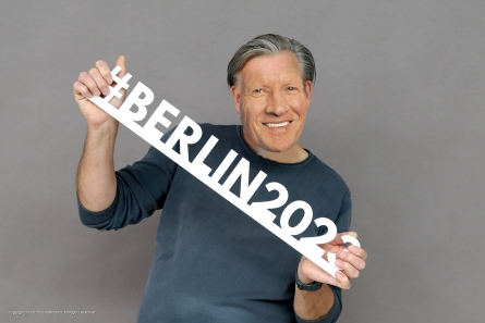 BERLIN 2023 - Schriftzug für die Hand (Fotoshooting)