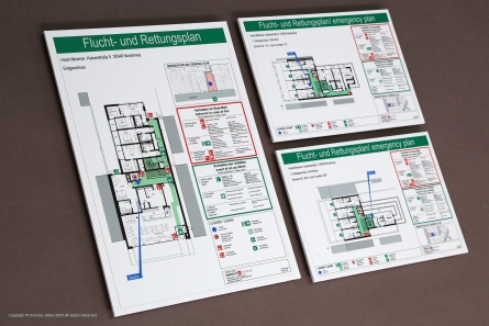 Bedruckte Schilder aus schwerentflammbaren Forex (PVC-Hartschaum).