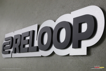 RELOOP - 3D-Logo aus Forex-Color & Schild aus Butlerfinish