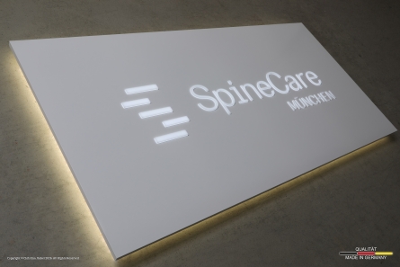 SpineCare - Gekanteter Leuchtkasten mit Leuchtcorona