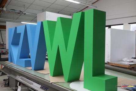 KZVWL - Stehende XXL-Buchstaben aus Styropor