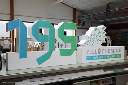 195 Jahre ZELL CHEMING - Jubiläums-Aufsteller aus Styropor