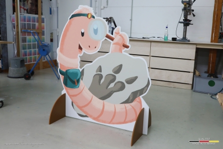 Ringo Regenwurm - Beidseitig bedruckter Aufsteller aus PVC