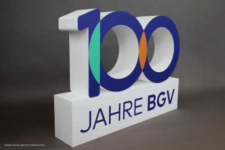 Eventaufsteller zum 100 jährigen Jubiläum.