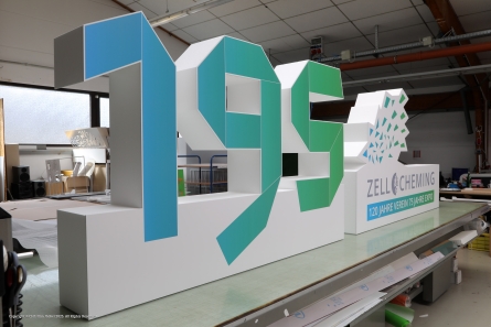 195 Jahre ZELL CHEMING - Jubiläums-Aufsteller aus Styropor