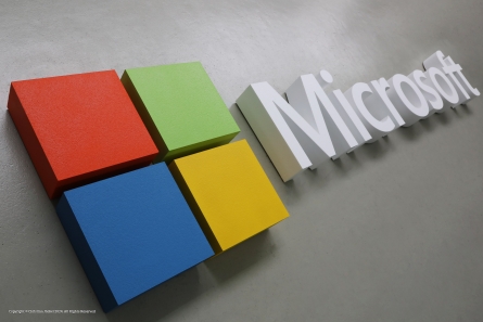 Microsoft - 3D Logo aus schwerentflammbarem Styropor