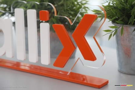 wallix - 3D-Tischaufsteller aus Acrylox und Acrylglas