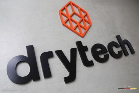 drytech - Hochwertiges Aluminiumlogo (Profil 01)