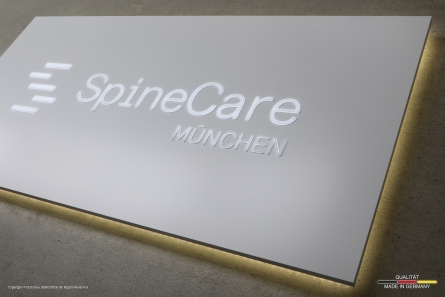 SpineCare - Gekanteter Leuchtkasten mit Leuchtcorona
