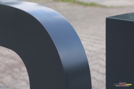 RETO - Extrem robuste stehende Buchstaben aus Massivem PVC