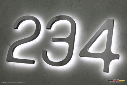 234 - Beleuchtete Hausnummer aus Edelstahl und PVC