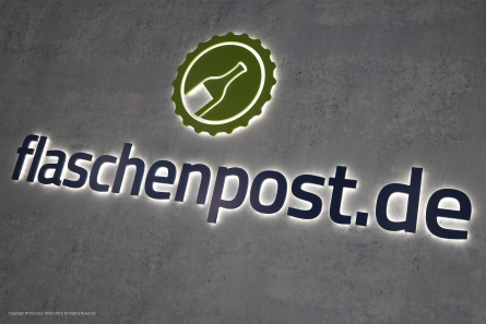flaschenpost.de - Ausgefallene Leuchtreklame
