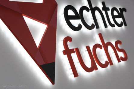 Echter Fuchs - Günstige Lichtwerbung