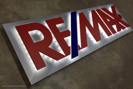 REMAX