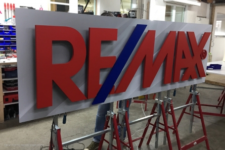 REMAX