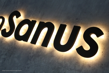 KonSanus - Leuchtbuchstaben mit warm-weißen LEDs