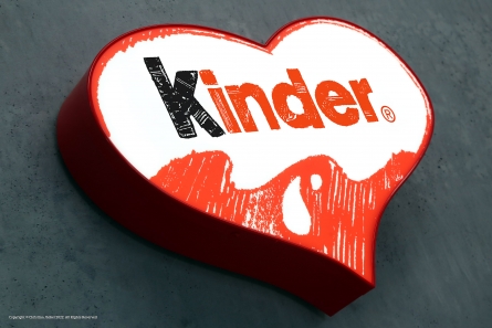 Leuchtkasten - Ein Herz für Kinder.