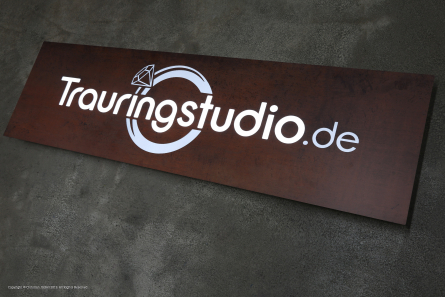 Trauringstudio.de - Leuchtreklame in Rostoptik