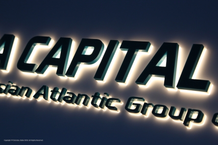 PAA CAPITAL GROUP - Leuchtreklame - Direkt vom Hersteller