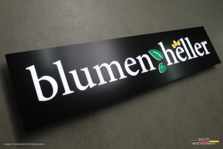 Blumen Heller - Leuchtkasten mit durchgesteckten Leuchtbuchstaben