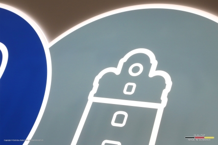 Zahnarztpraxis - Leuchtkasten mit LED-Beleuchtung