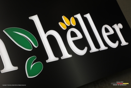 Blumen Heller - Leuchtkasten mit durchgesteckten Leuchtbuchstaben